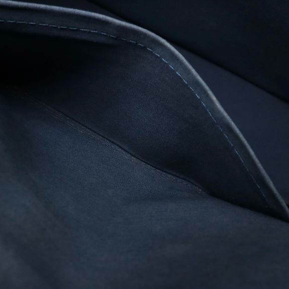 Louis Vuitton Monogram - Picture 6 of 7